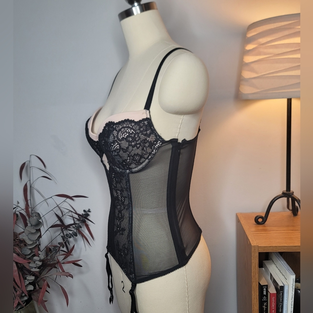 Victoria's Secret Bustier Black Lace Size 36B